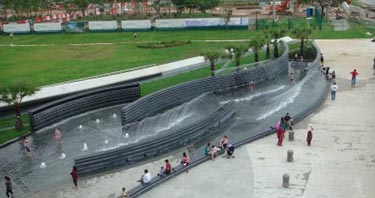 Marina Barrage Wet Playground