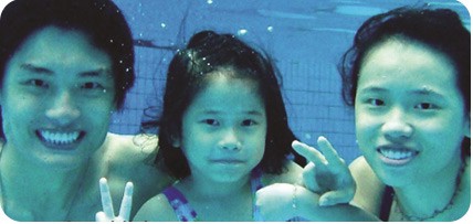 family-swimming-lessons | Happy Fish Swim School family swimming class