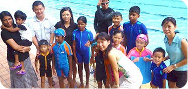 school holiday swimming lessons